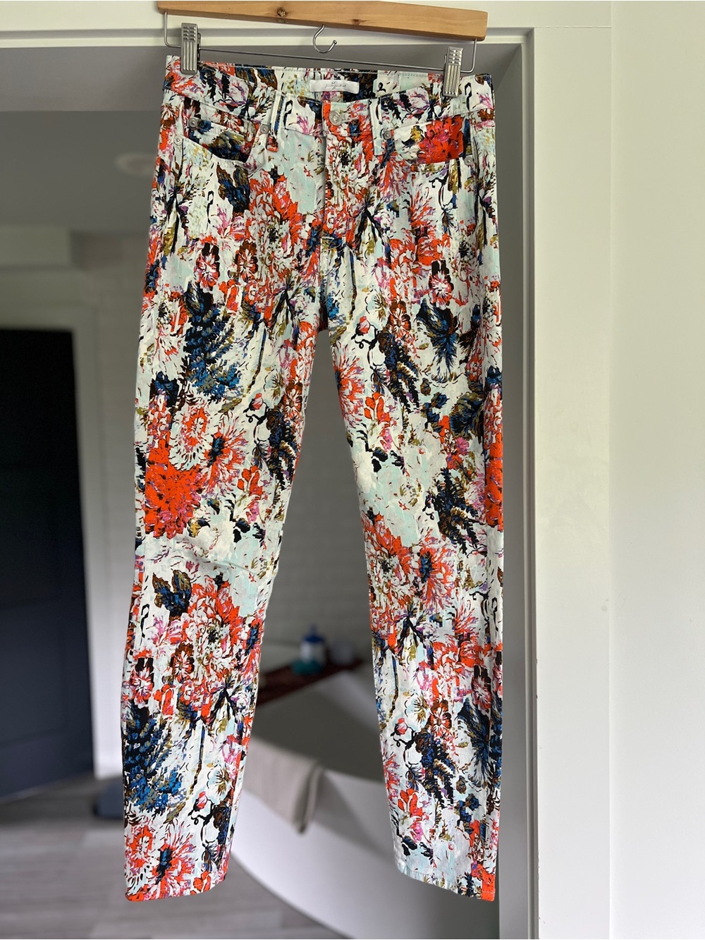 7 For All Mankind floral haze print skinny ankle jeans - Picture 2 of 7